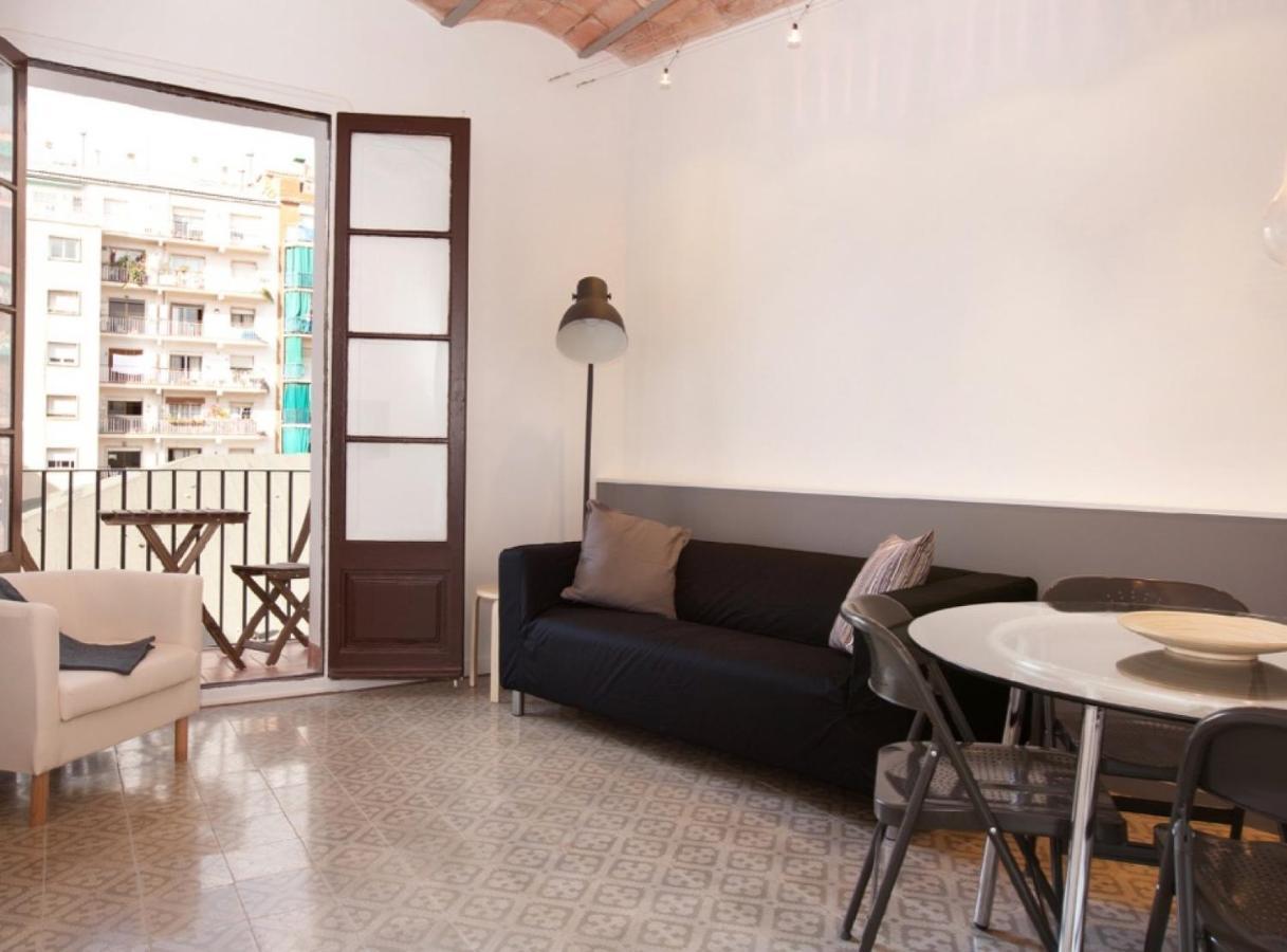 Napoles - Modernist Flat Close To Sagrada Familia Barcelona Eksteriør billede